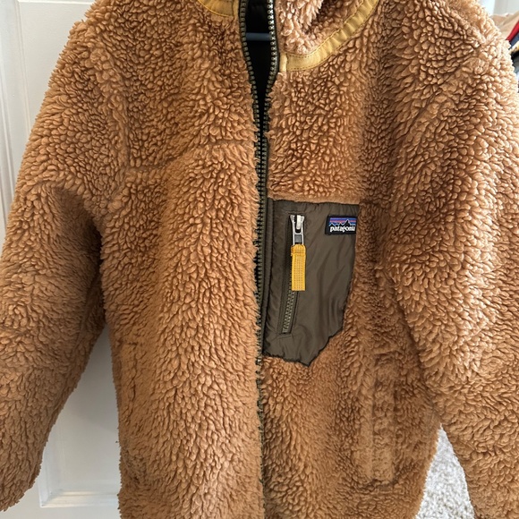 Patagonia Kids' Reversible Ready Freddy Coat, Green/Tan - Size S (7-8) - Picture 2 of 5